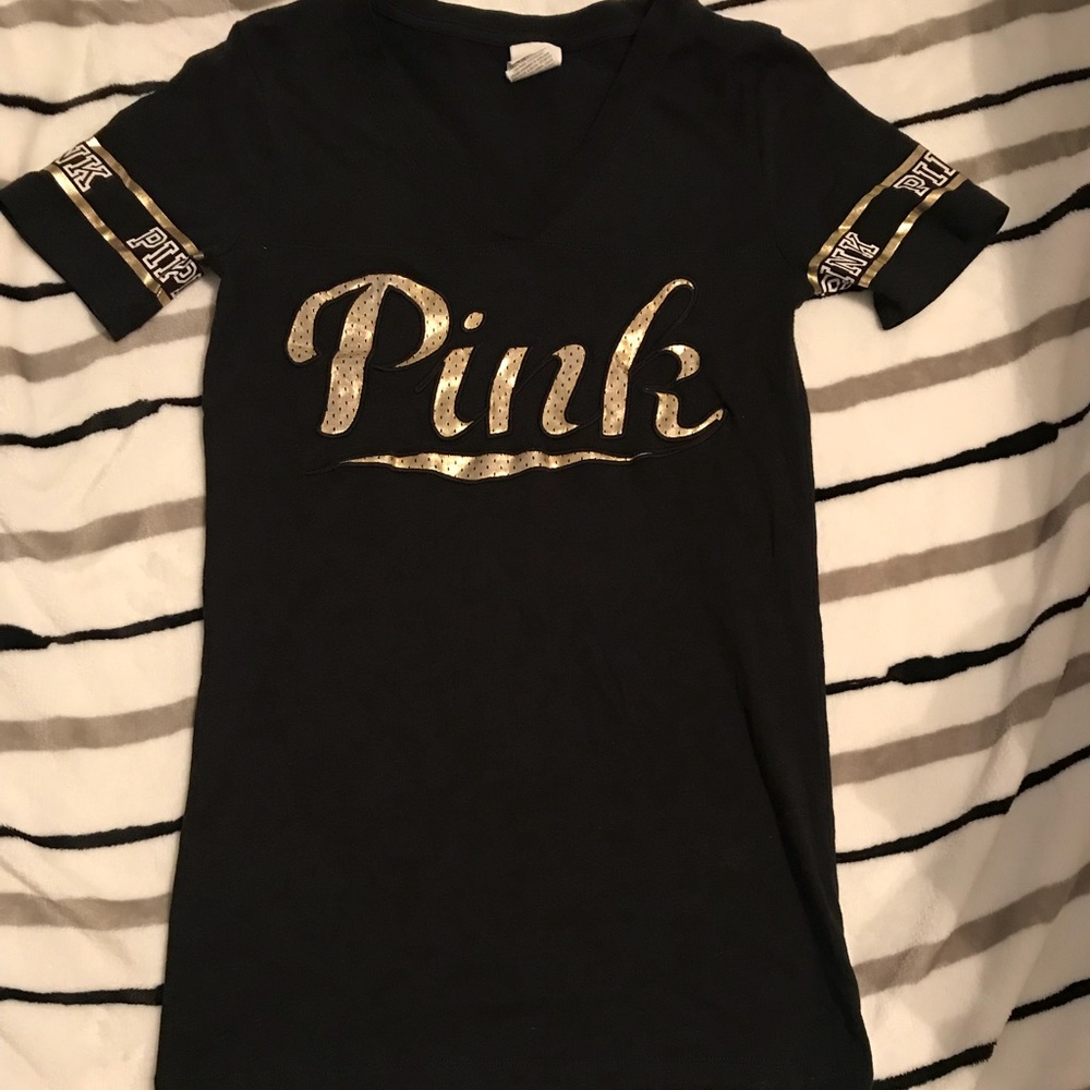 victoria secret pink v-neck tee